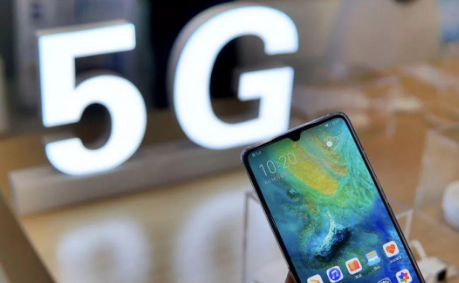 5g手機來襲，5G智能手機熱導(dǎo)管全自動貼背膠機有何優(yōu)勢？