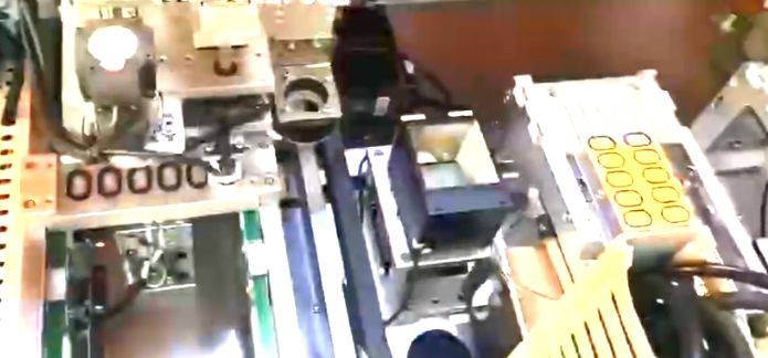 影響喇叭自動貼泡棉背膠機價格高低的因素